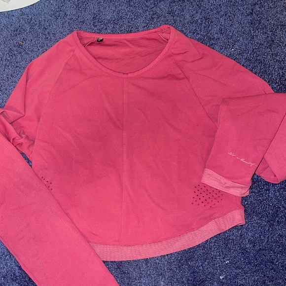 Whitney Simmons Long Sleeve Crop top - Picture 1 of 4